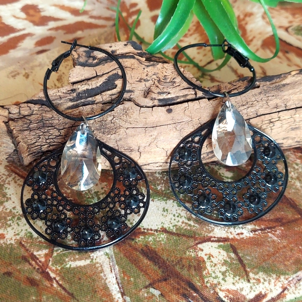 E0867 Chunky Crystal Filigree Statement Drop Dangle Earrings